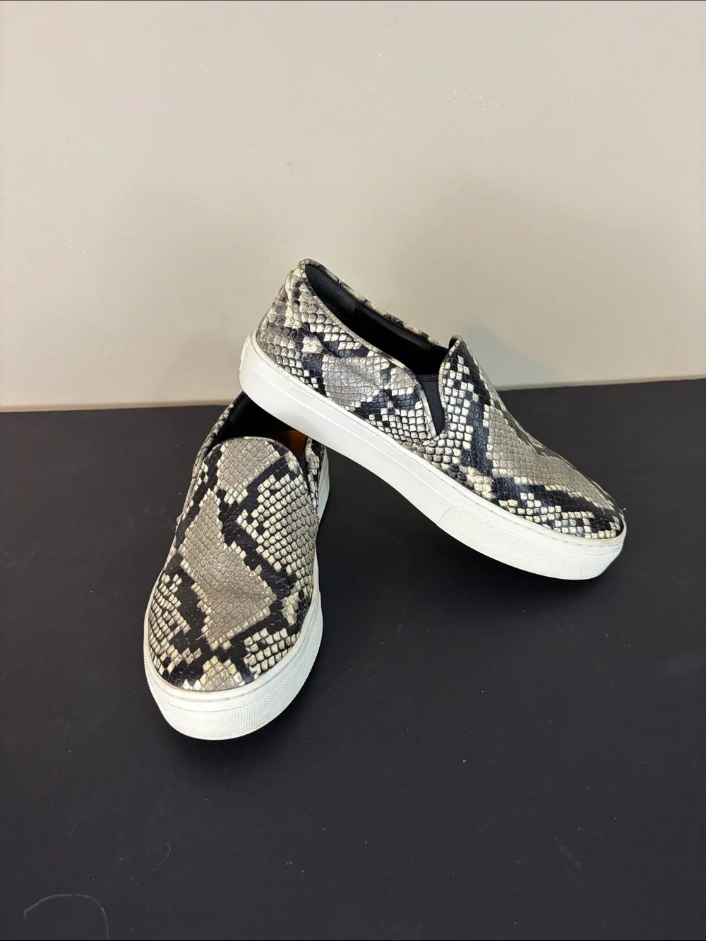Tory Burch Snakeskin Embossed Slip on Shoes Sneakers Size 6.5